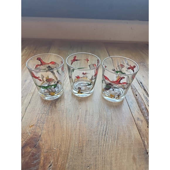 Vintage Pheasant Hunting Shot Glasses Set of 3 Hunter and Dog Bird Scene Clear - Picture 5 of 12
